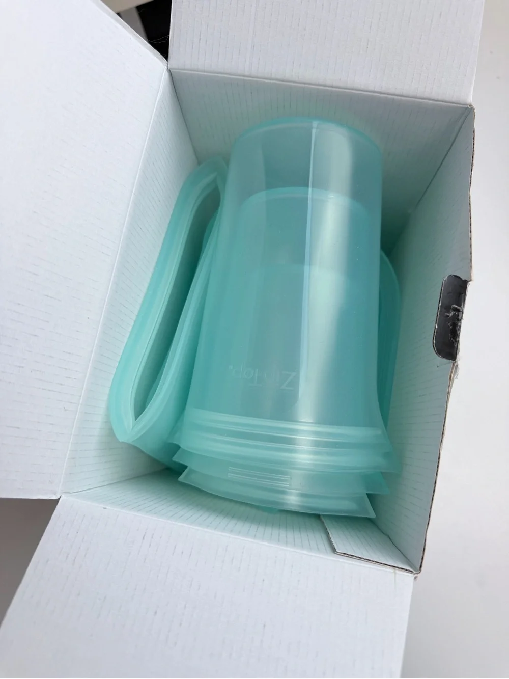 Zip Top Reusable  Silicone Food Storage Set Of 8 | Never Used | Teal